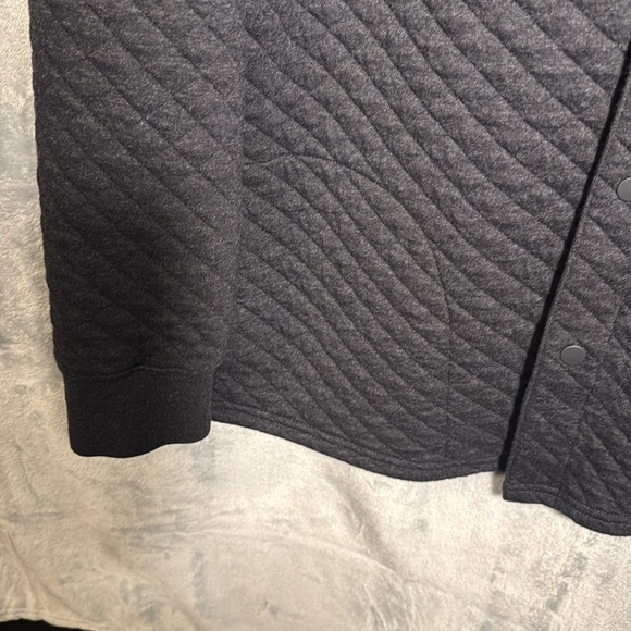 L.L. Bean shirt jacket men’s large tall pockets soft quilted dark gray snaps - Picture 6 of 16